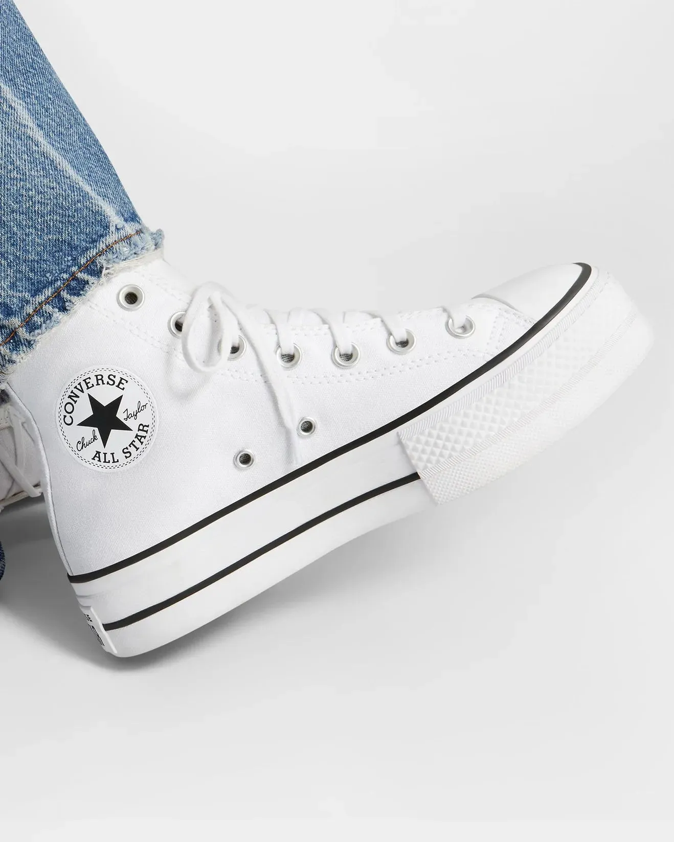 CONVERSE WOMENS LEATHER CHUCK TAYLOR ALL STAR LIFT HI - WHITE/BLACK/WHITE