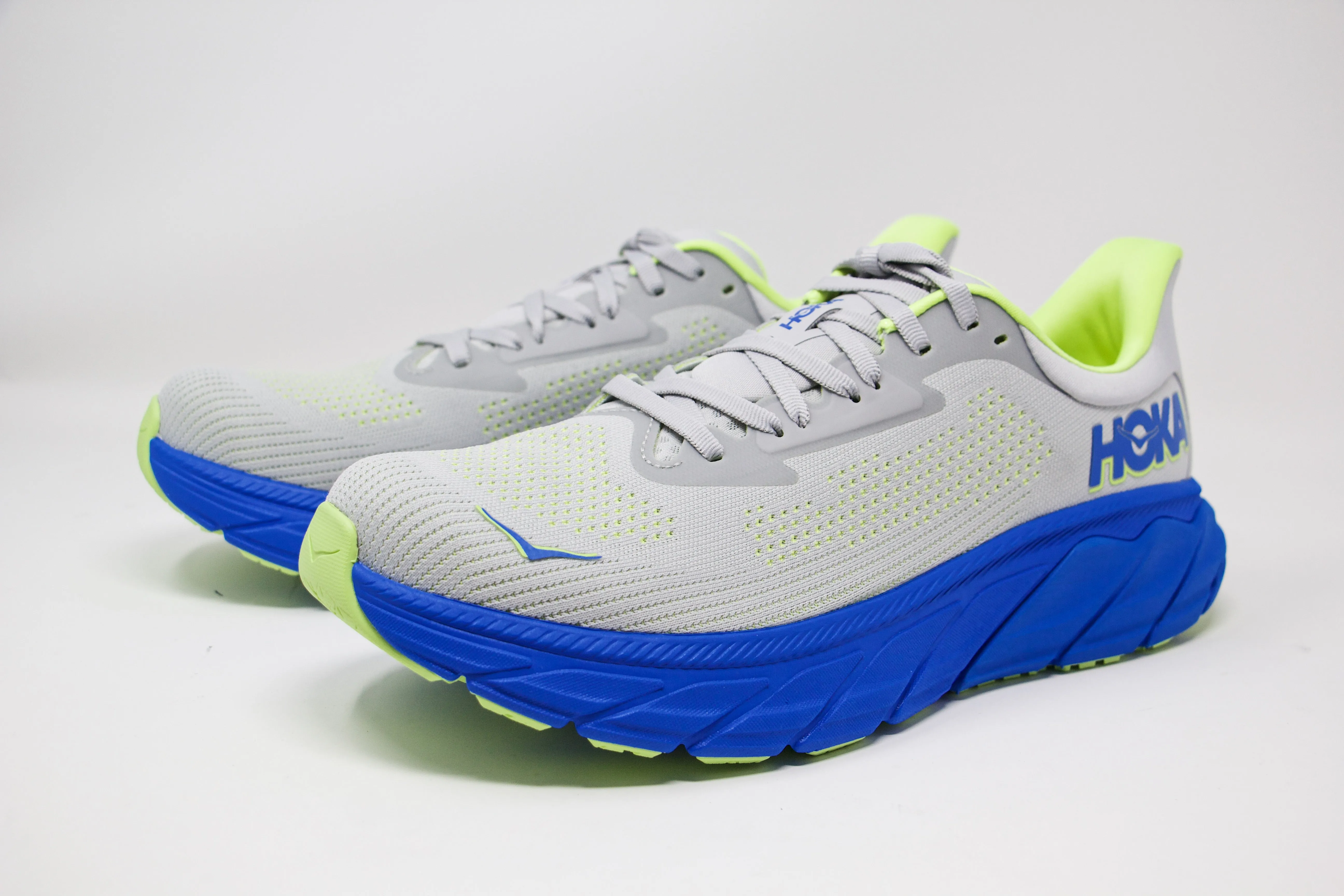 HOKA Arahi 7 Mens Running Shoe