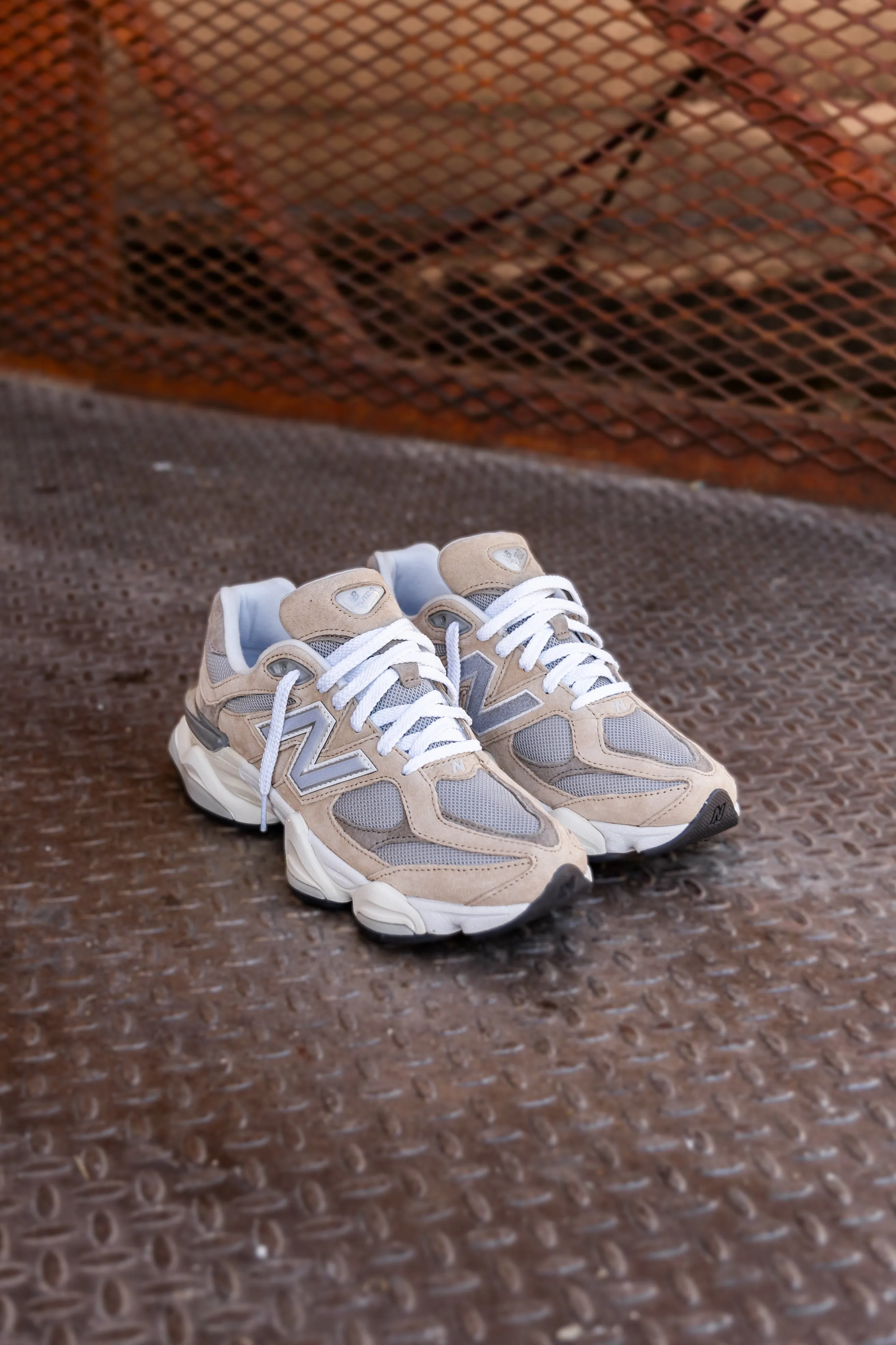 Mens New Balance 9060 (Beige/Grey) - U9060LBD