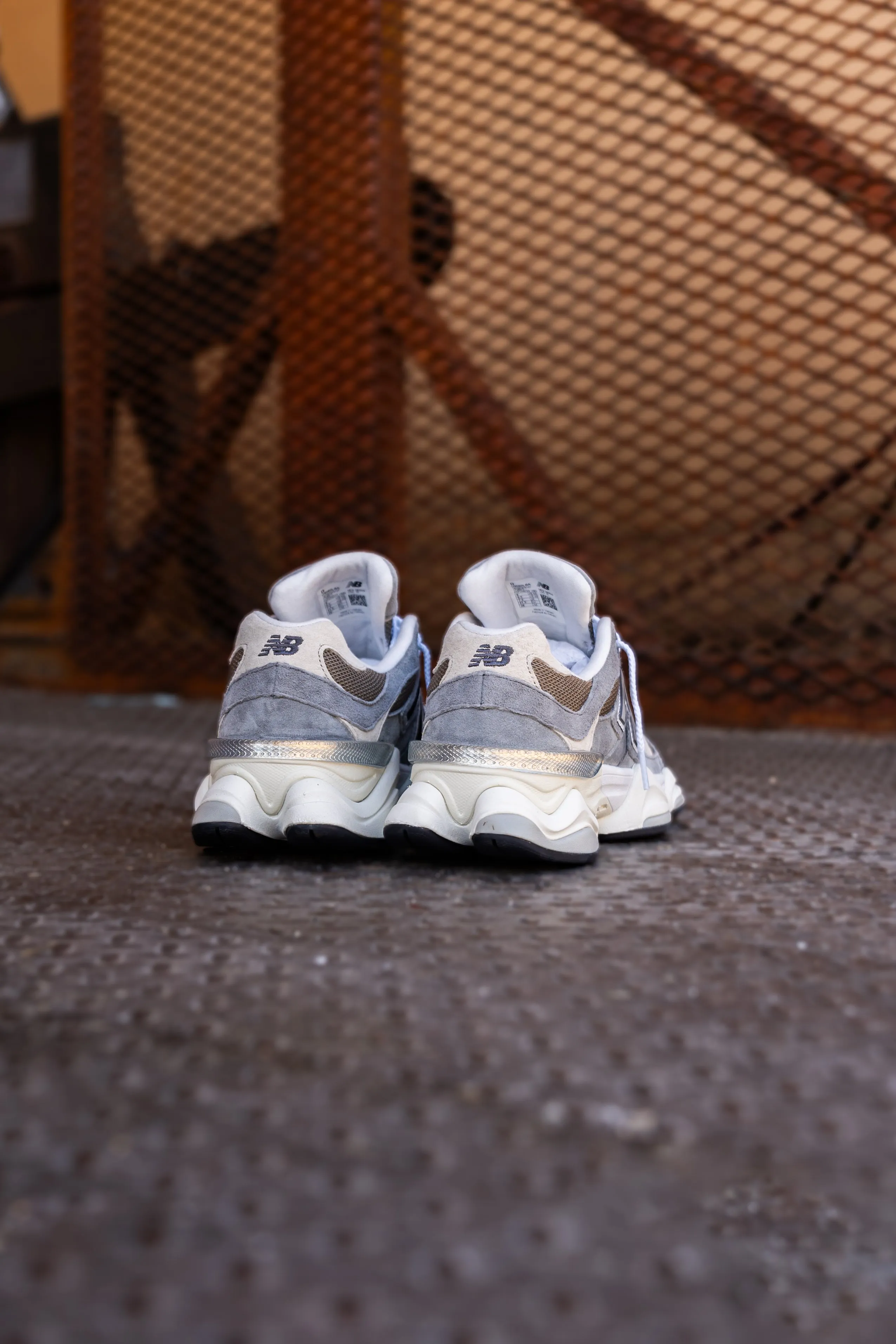 Mens New Balance 9060 (Grey/Brown) - U9060LBA